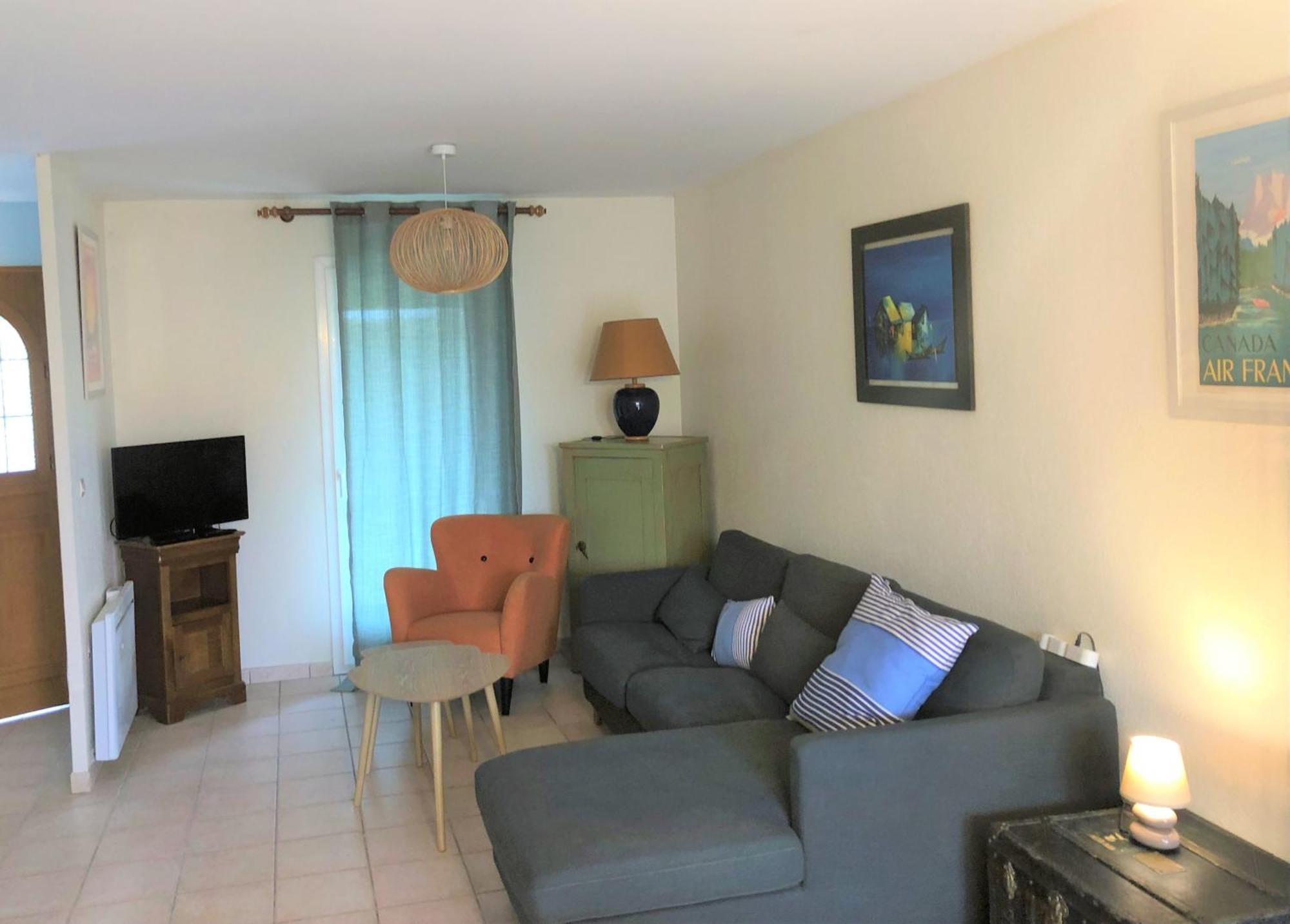 Agreable Maison Ensoleillee Avec Jardin Arbore Villa Le Château-dʼOléron Екстериор снимка